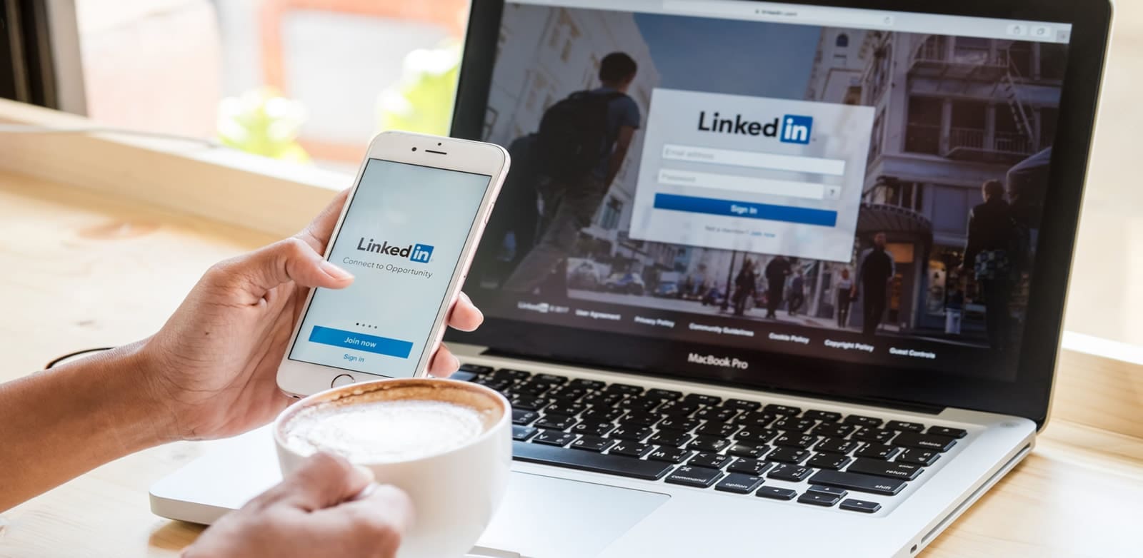 Aggiornare il tuo profilo LinkedIn dopo una promozione